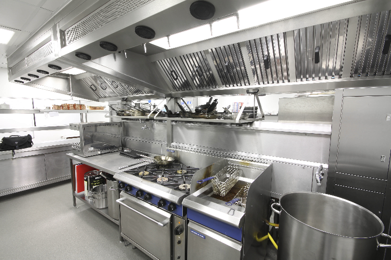 ellenborough-park-hotel-cheltenham-restaurant-kitchen-fabrication-stainless-steel-commercial-spacecatering_5