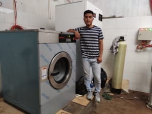 Máy giặt công nghiệp Speed Queen